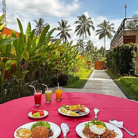 Triyana Resort And Glamping Паянган Екстер'єр фото